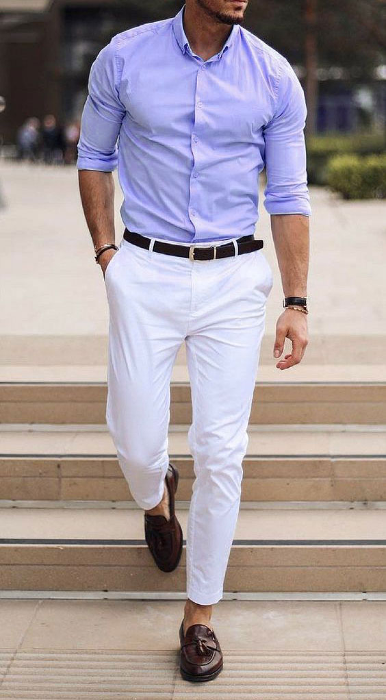 Светлые брюки и белая рубашка