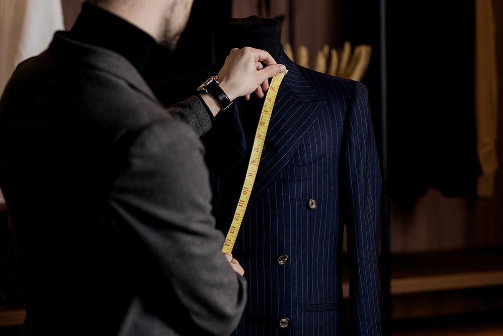 Experienced tailor in Bangkok