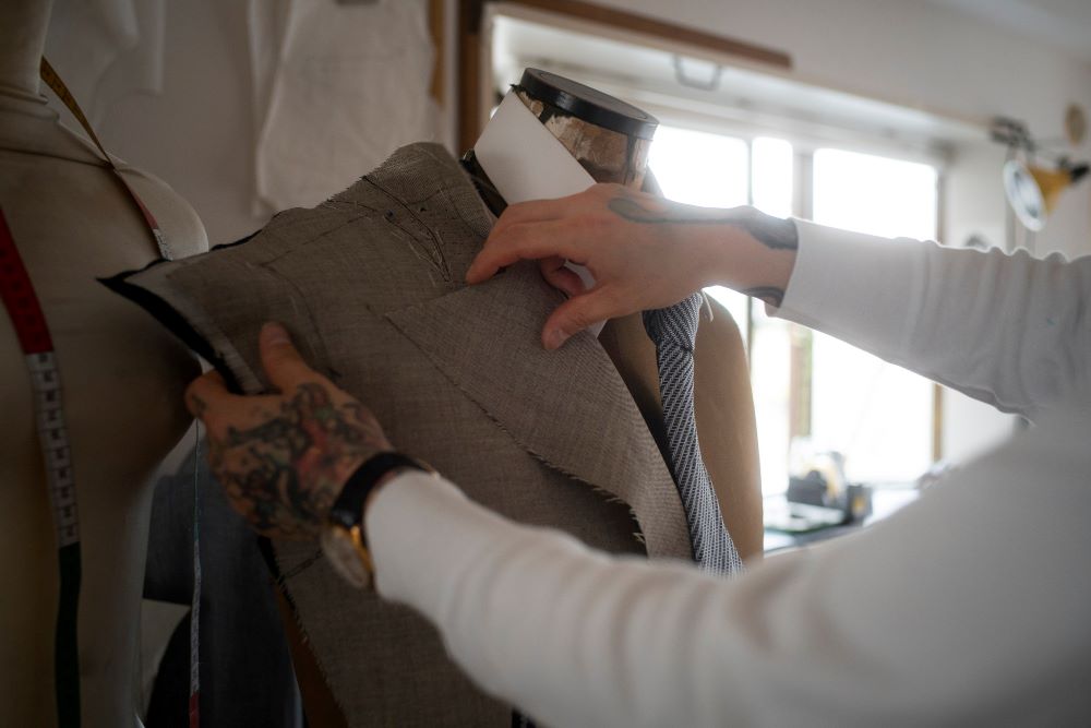 bespoke tailoring terminology - the art of tailoring